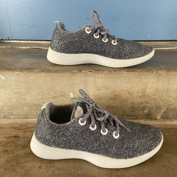 Allbirds Women's Heathered Gray Wool Runners - Picture 2 of 8
